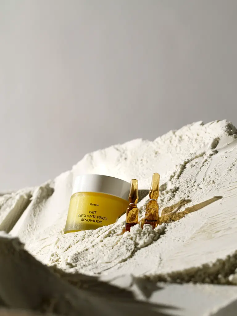 pate-exfoliante-fisico-renovador-4.webp